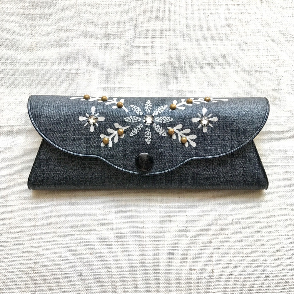 Vintage glasses case